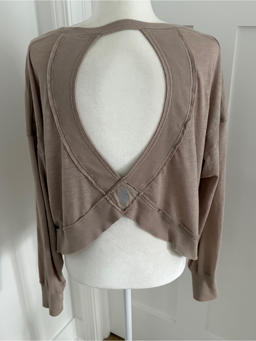 Free People Movement Open Back Long Sleeve Top Brown Taupe Size S/P Small*5